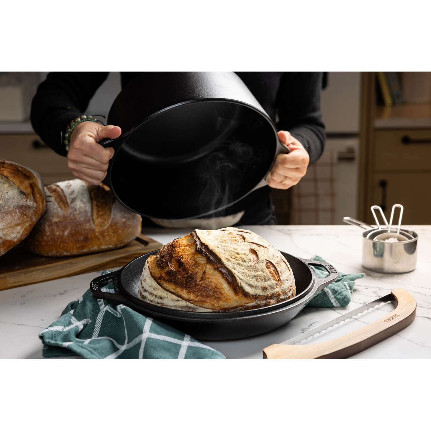 LODGE | Dutch-Oven, Classic, schwarz, 12,3 Liter