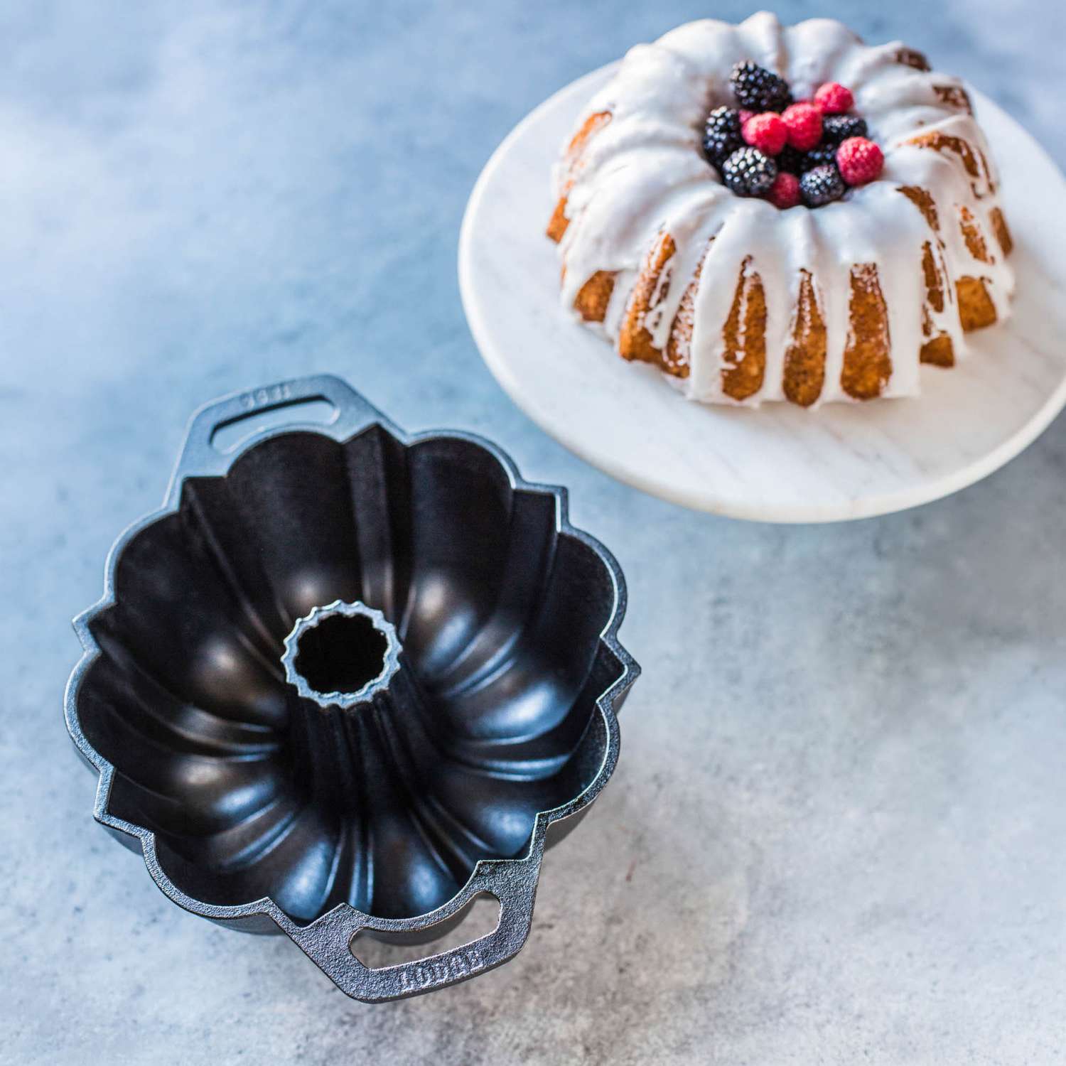 LODGE | Kuchenform, Classic, schwarz
