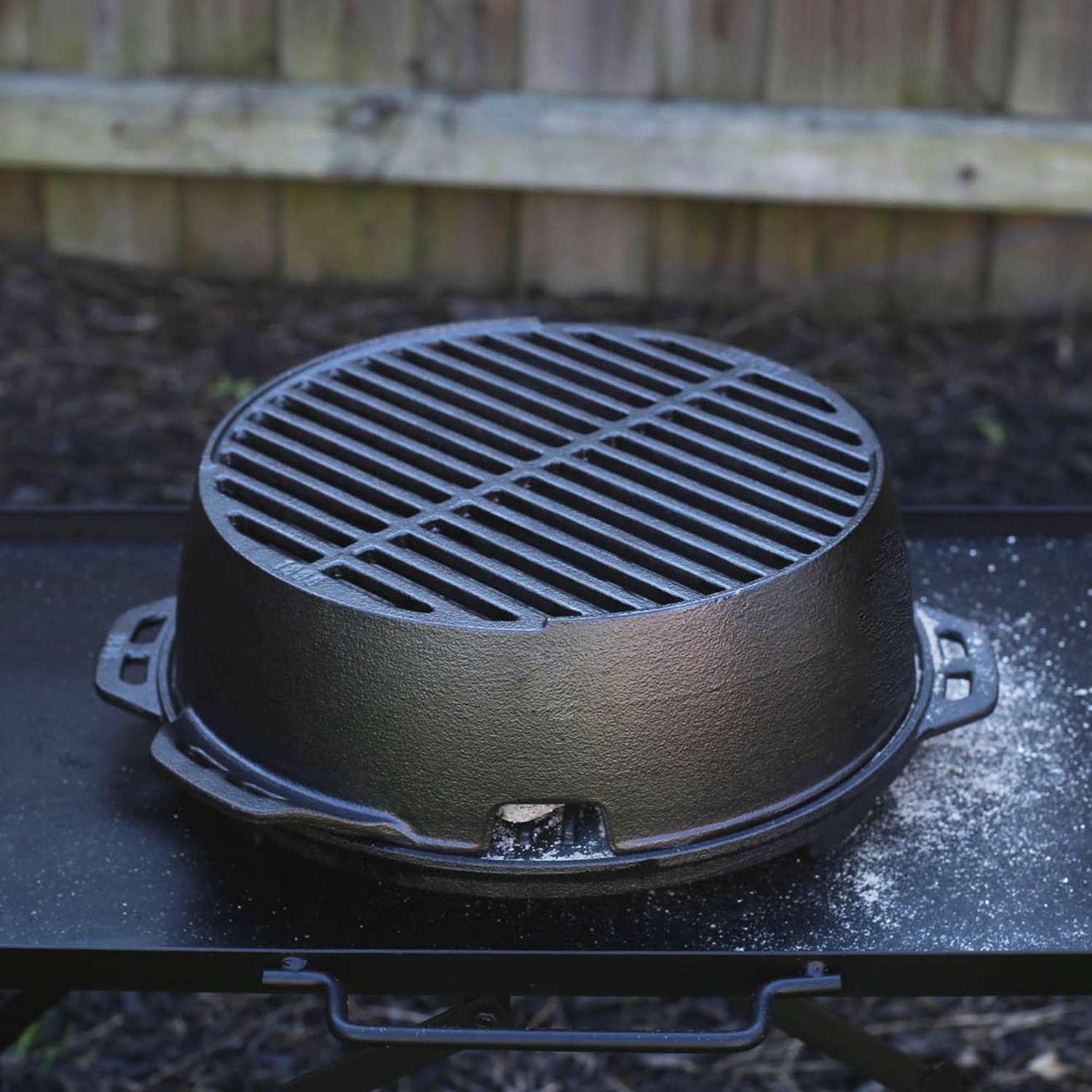 LODGE | Grill, schwarz